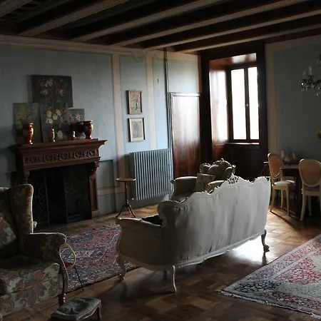 Palazzo Marchionni * Castignano